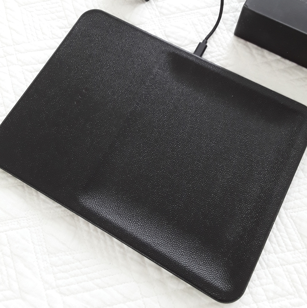 Elegant Wireless Charging Accessory Tray